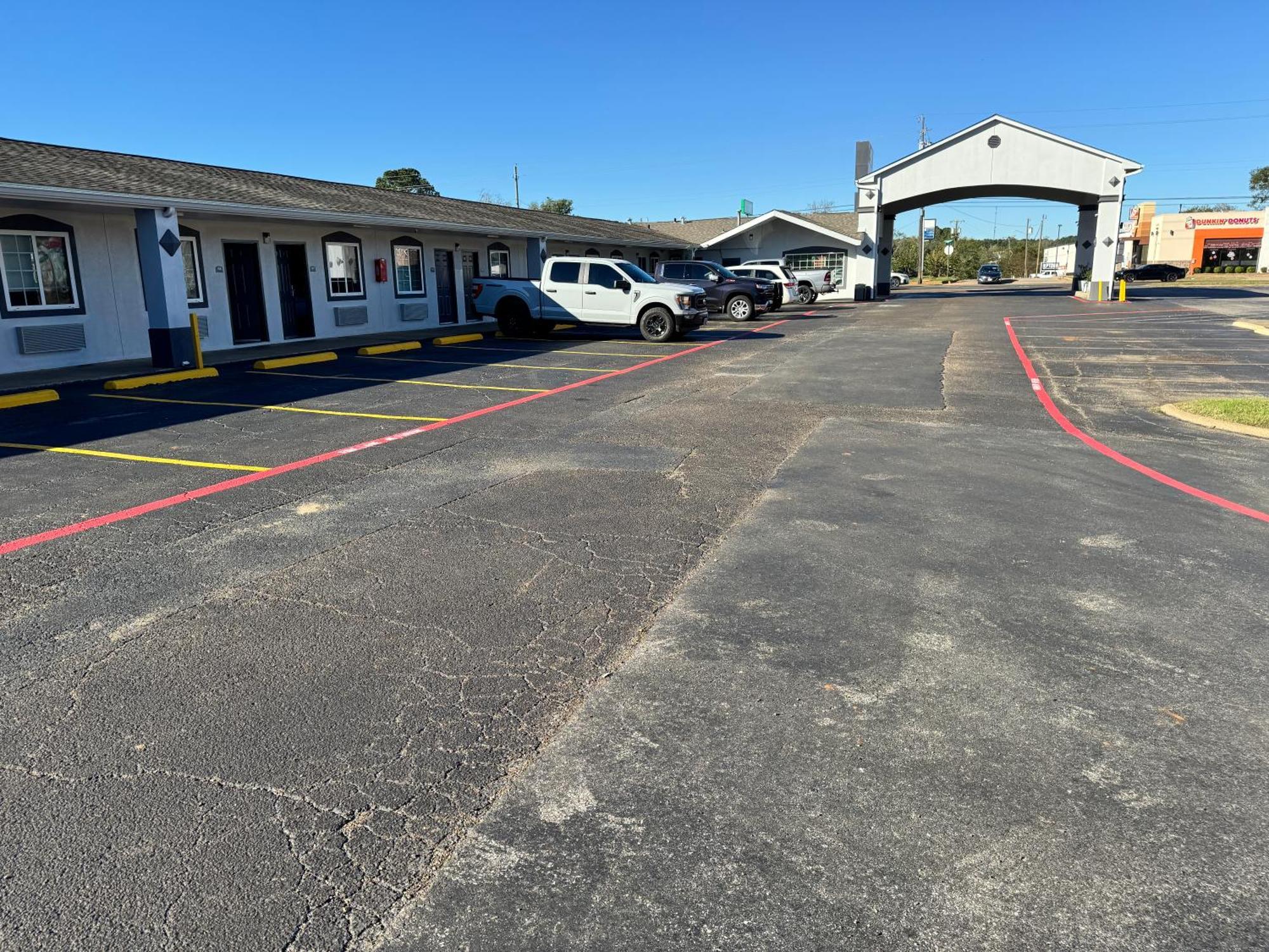 Continental Inn And Suites Nacogdoches Tx Sfa University Downtown Exterior photo